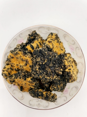 گوبای طلایی سیاه زرد تخم مرغ نمکی و نخود گوشت خوک طعم برنج کریکر مخلوط برنج کریسپی برنج سرخ شده پوسته برنج