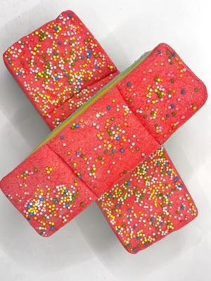 مارشمالو کیک رویایی گرداب های رنگین قوس قزح