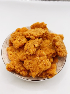 زرد تخم مرغ نمک خورده گوشت خشک فلیس برنج چسبناک مخلوط خوشمزه و خوشمزه طعم خوشمزه برنج سرخ شده برنج پوسته گوبا