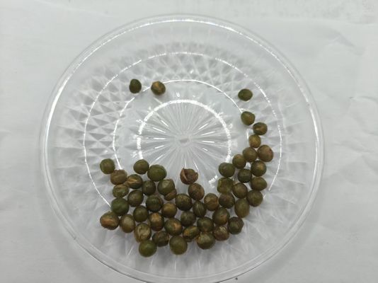 دانه های سویا سبز زمرد با روغن سیر طلایی سیاه