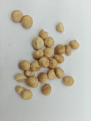 آجیل ماکادمیا سرخ شده