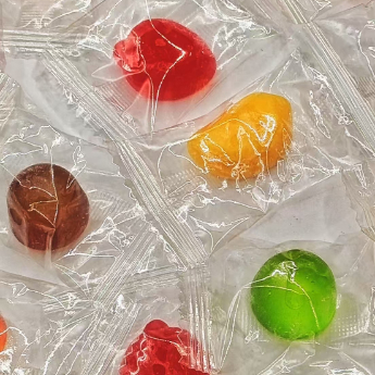 آب نباتات رنگارنگ بسته بندی شده به صورت جداگانه برای مهمانی ها رویدادها لذت روزمره