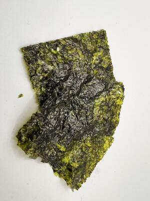 اسنک های جلبک دریایی برشته شده کم چرب و بدون گلوتن با طعم نمک دریا، دارای گواهی BRC، برای خرده فروشی و صنایع غذایی