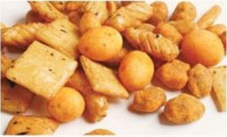 کاسر خوشمزه BBQ عطر و طعم برنج کراکر مخلوط بادام زمینی بو داده بادام زمینی مخلوط اسنک